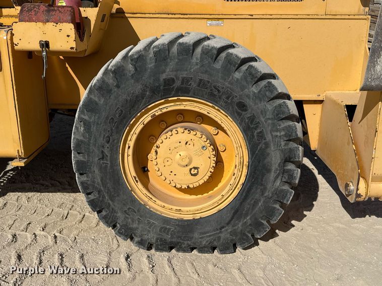 image for item DO2603 2005 Broderson RT-300-2C crane