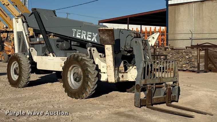image for item DO2604 Terex TH1006A telehandler