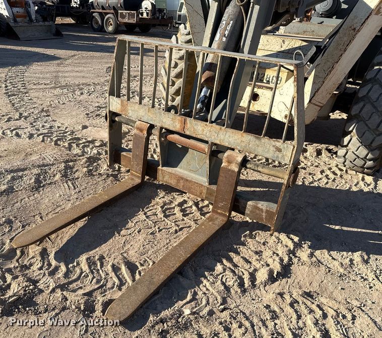 image for item DO2604 Terex TH1006A telehandler