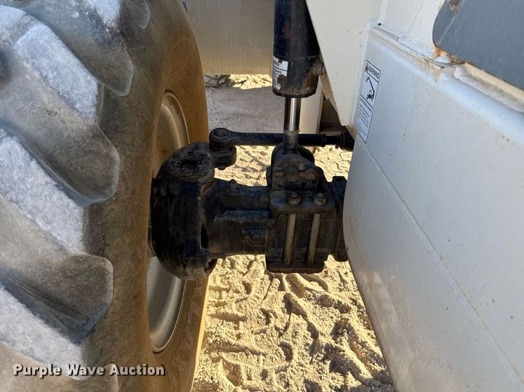 image for item DO2604 Terex TH1006A telehandler