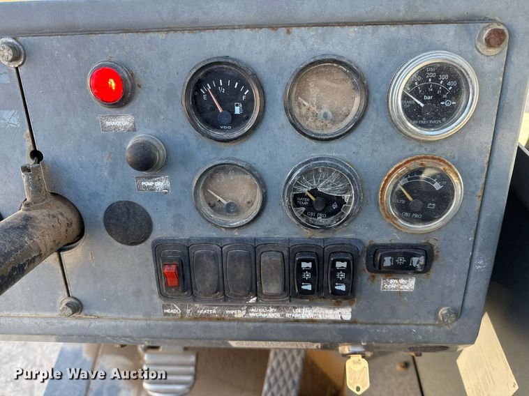 image for item DO2604 Terex TH1006A telehandler