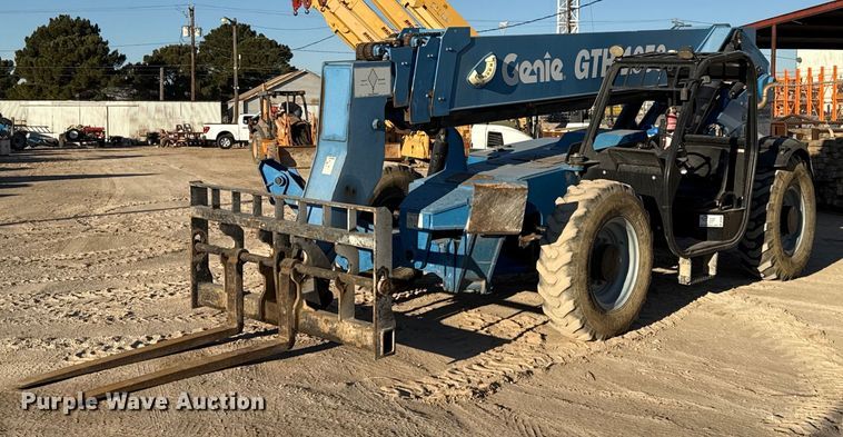 image for item DO2606 2014 Genie GTH1056 telehandler