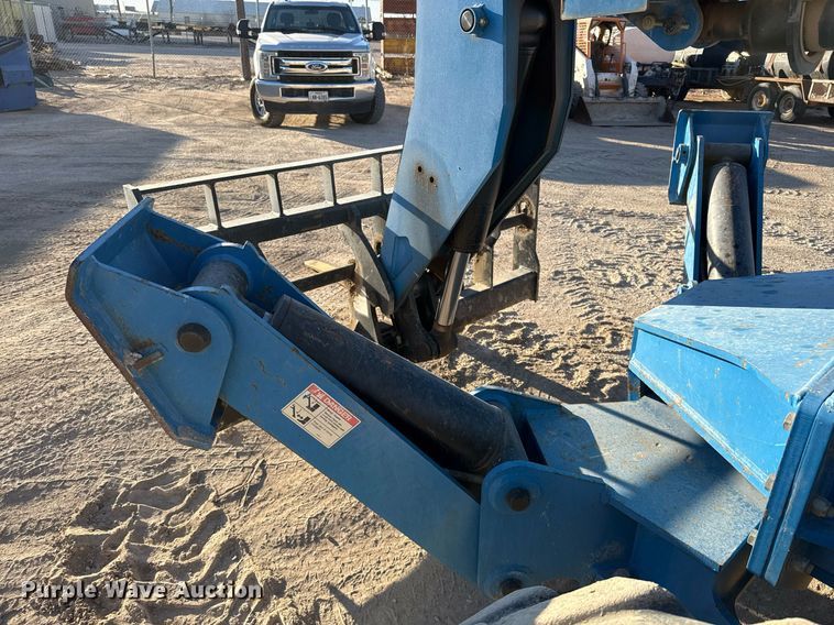 image for item DO2606 2014 Genie GTH1056 telehandler