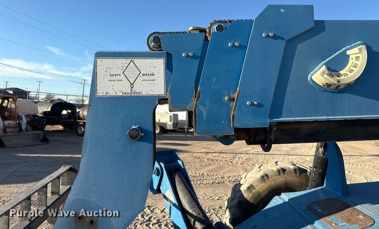 image for item DO2606 2014 Genie GTH1056 telehandler