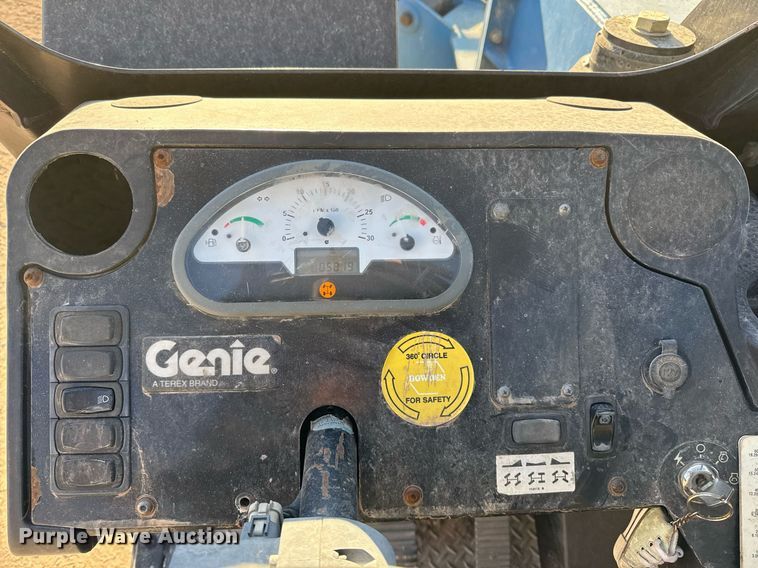 image for item DO2606 2014 Genie GTH1056 telehandler