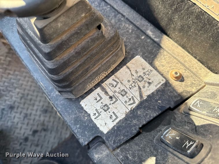 image for item DO2606 2014 Genie GTH1056 telehandler