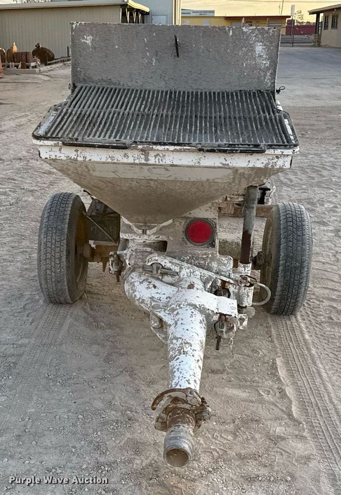 image for item DO2609 2003 Western Manufacturing 30SD/D concrete pump