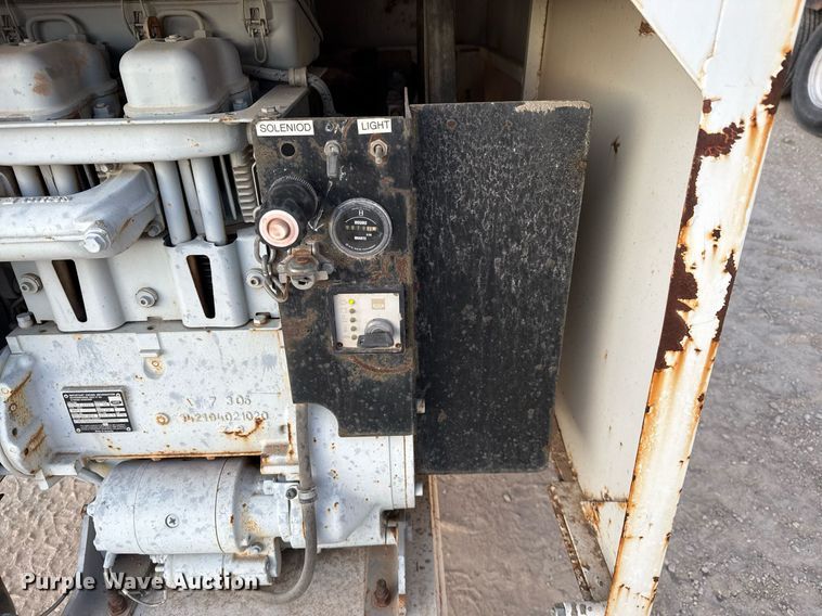 image for item DO2609 2003 Western Manufacturing 30SD/D concrete pump