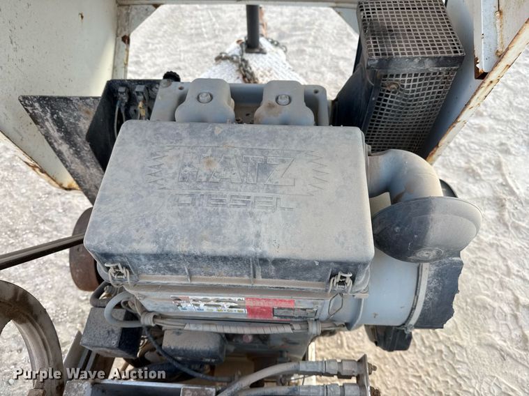 image for item DO2609 2003 Western Manufacturing 30SD/D concrete pump