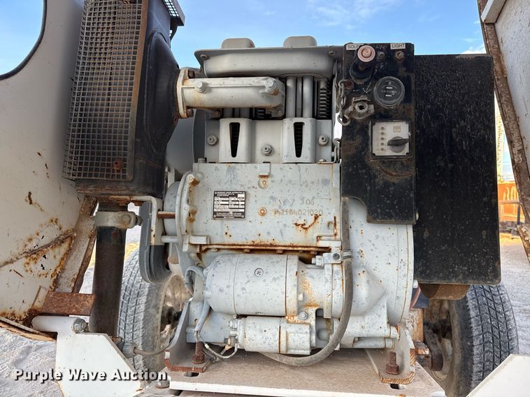 image for item DO2609 2003 Western Manufacturing 30SD/D concrete pump