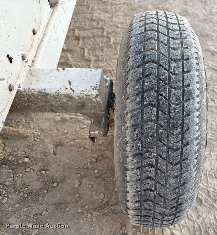 image for item DO2609 2003 Western Manufacturing 30SD/D concrete pump