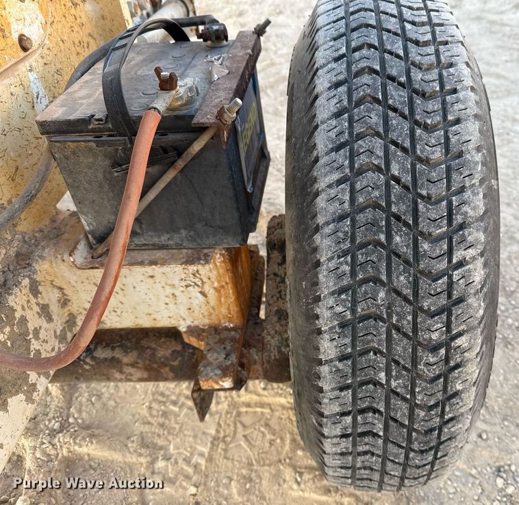 image for item DO2609 2003 Western Manufacturing 30SD/D concrete pump