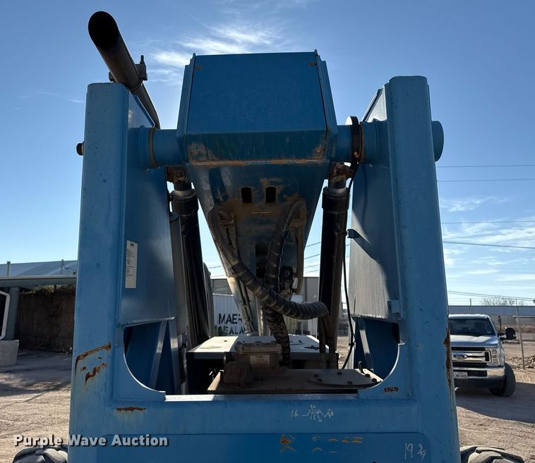image for item DO2611 2012 Genie GTH844 telehandler