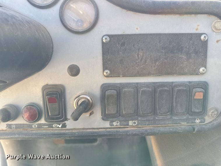 image for item DO2611 2012 Genie GTH844 telehandler