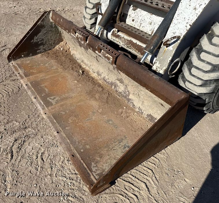 image for item DO2613 2007 Bobcat S250 skid steer loader