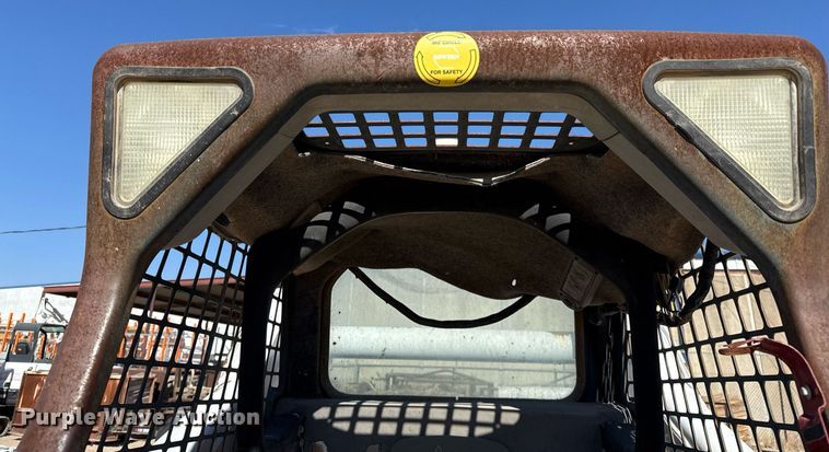 image for item DO2613 2007 Bobcat S250 skid steer loader