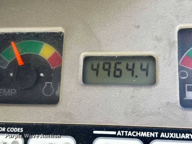 image for item DO2613 2007 Bobcat S250 skid steer loader