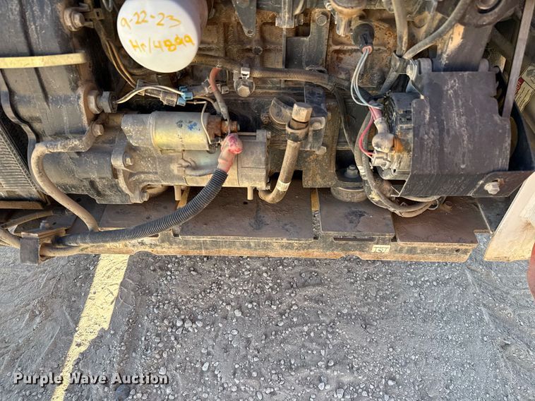 image for item DO2613 2007 Bobcat S250 skid steer loader