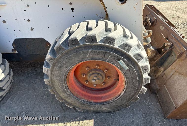 image for item DO2613 2007 Bobcat S250 skid steer loader