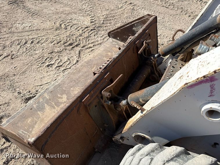 image for item DO2614 2010 Bobcat S300 skid steer loader