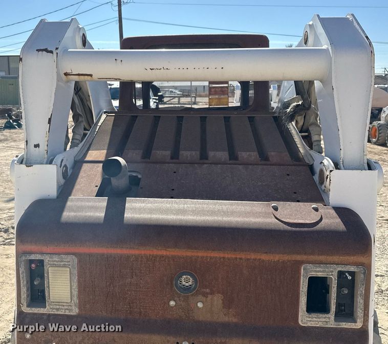 image for item DO2614 2010 Bobcat S300 skid steer loader