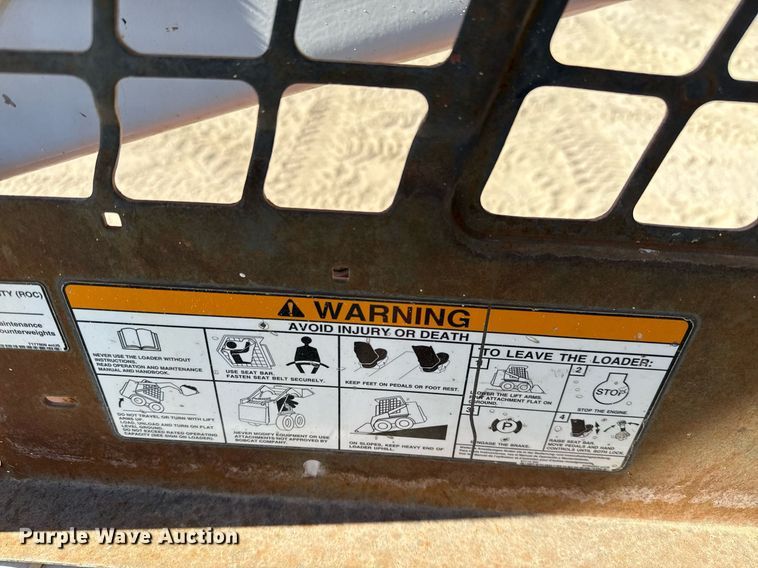 image for item DO2614 2010 Bobcat S300 skid steer loader