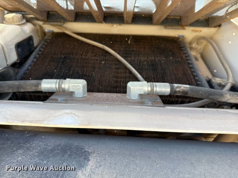 image for item DO2614 2010 Bobcat S300 skid steer loader