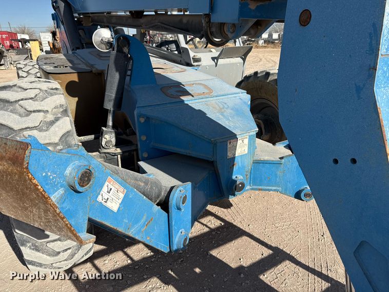 image for item DO2617 2014 Genie GTH1056 telehandler