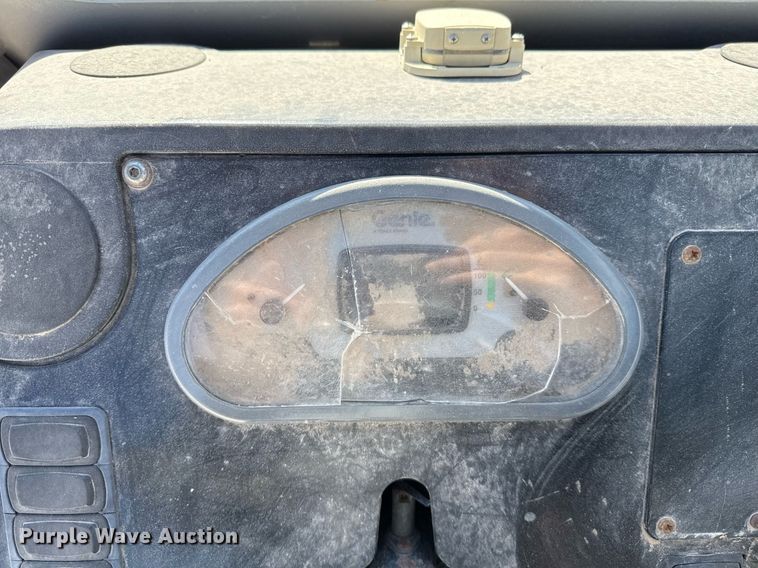 image for item DO2617 2014 Genie GTH1056 telehandler