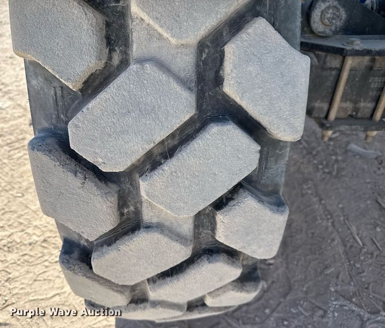 image for item DO2617 2014 Genie GTH1056 telehandler