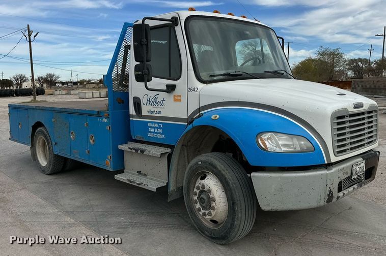 image for item DP6067 2015 Freightliner Business Class M2 106 flatbed truck