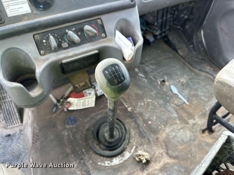 image for item DP6067 2015 Freightliner Business Class M2 106 flatbed truck