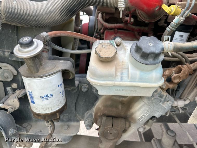 image for item DP6067 2015 Freightliner Business Class M2 106 flatbed truck