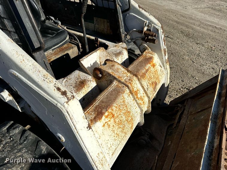 image for item DP6807 1998 Bobcat  773 skid steer loader