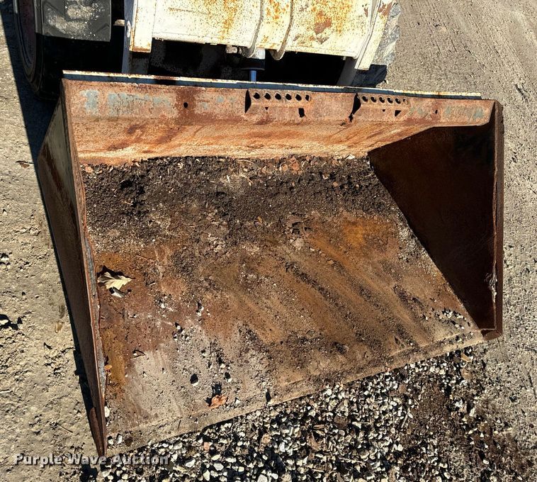 image for item DP6807 1998 Bobcat  773 skid steer loader