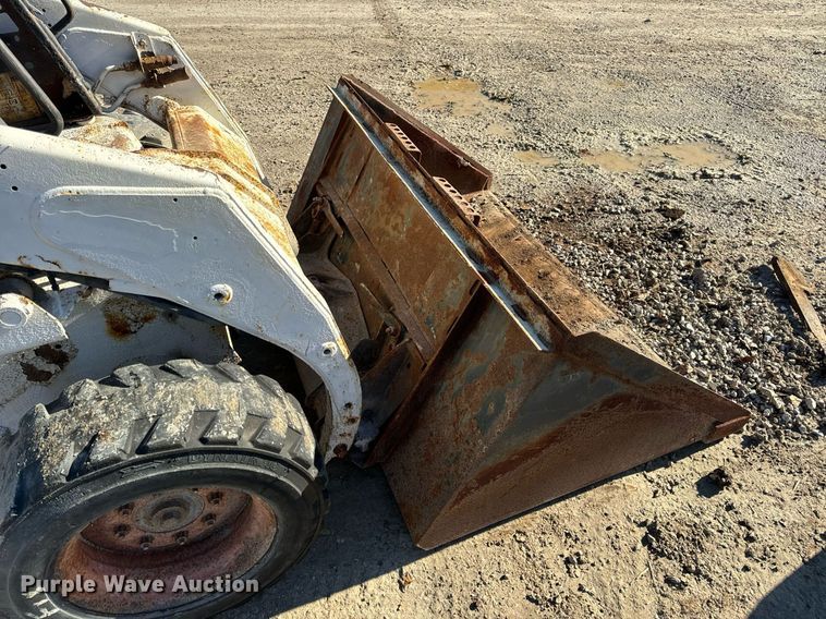 image for item DP6807 1998 Bobcat  773 skid steer loader