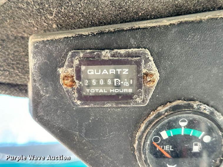 image for item DP6807 1998 Bobcat  773 skid steer loader