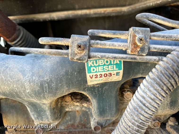 image for item DP6807 1998 Bobcat  773 skid steer loader