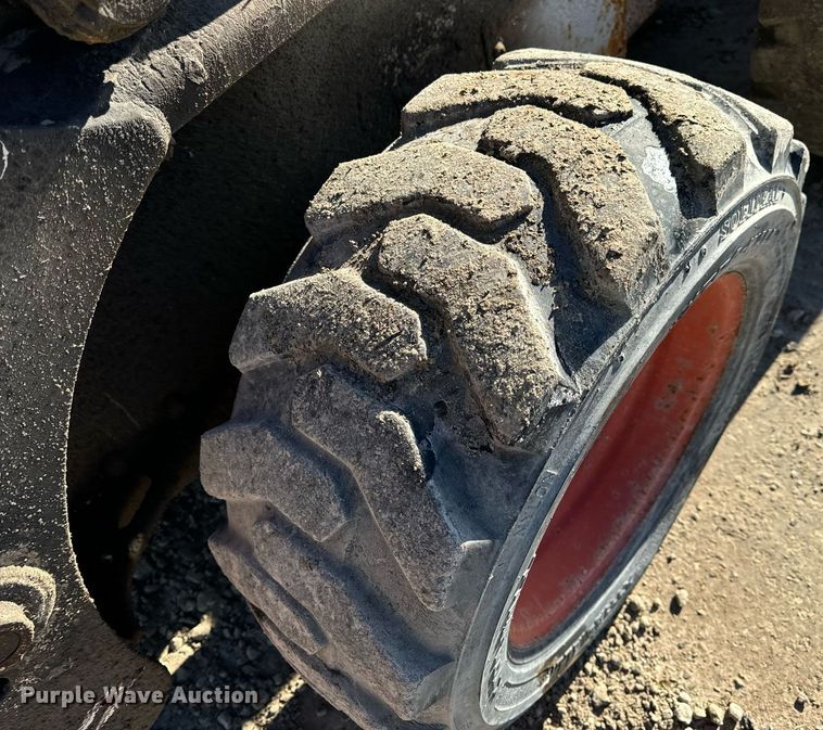 image for item DP6807 1998 Bobcat  773 skid steer loader