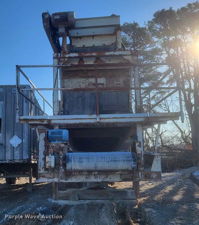 image for item DQ3838 Fab Tec crushing plant