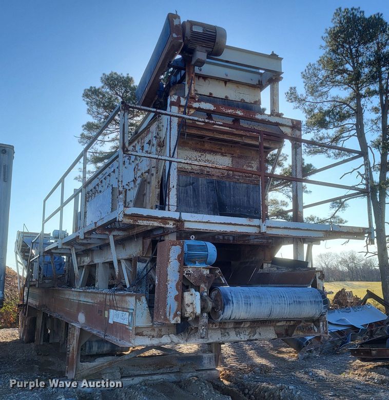 image for item DQ3838 Fab Tec crushing plant