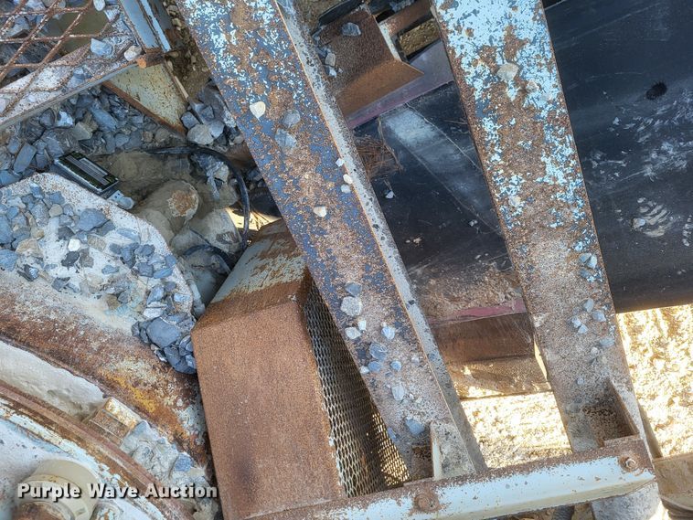 image for item DQ3838 Fab Tec crushing plant