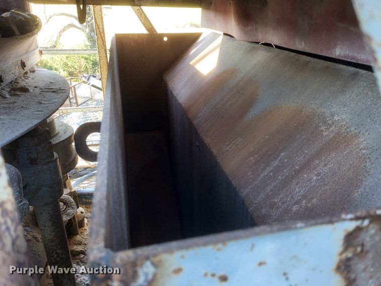 image for item DQ3838 Fab Tec crushing plant