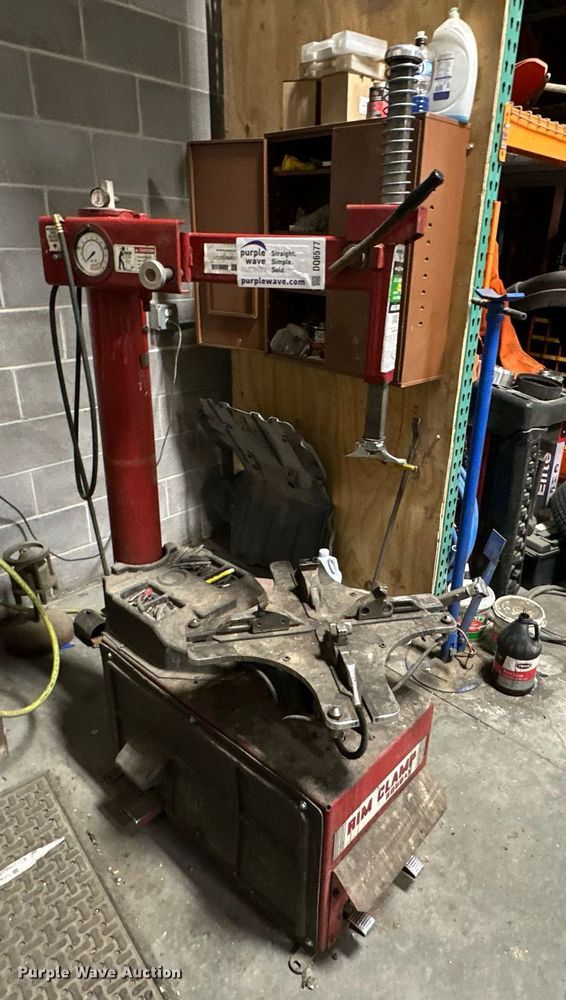 image for item DQ6577 Coat 5060AX rim clamp tire machine 