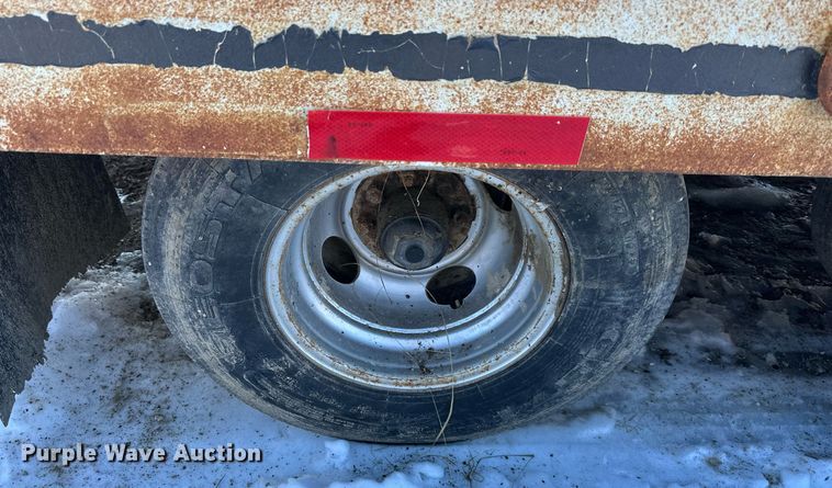 image for item DQ6578 1995 Interstate 20DT equipment trailer