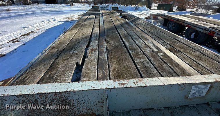 image for item DQ6579 1990 Interstate 20DT A equipment trailer