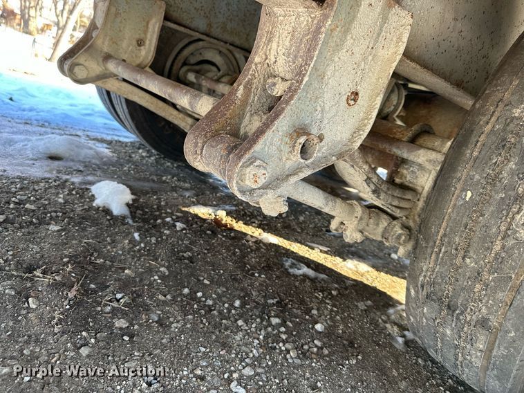 image for item DQ6579 1990 Interstate 20DT A equipment trailer