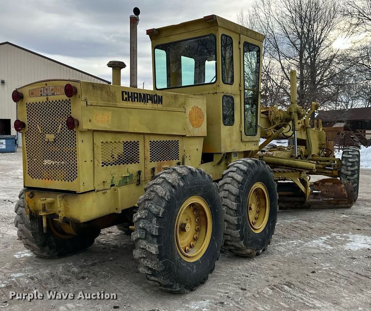 image for item DQ6580 1965 Champion rigid frame motor grader