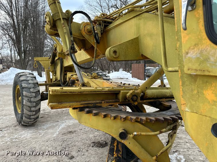 image for item DQ6580 1965 Champion rigid frame motor grader