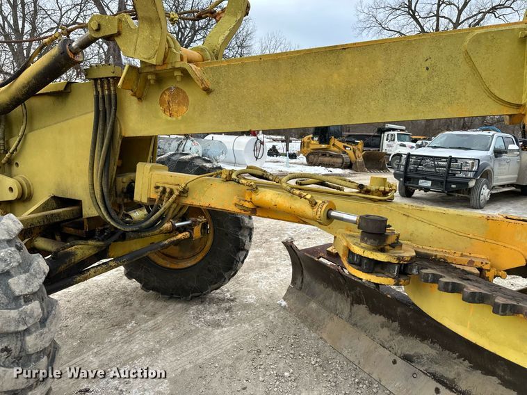 image for item DQ6580 1965 Champion rigid frame motor grader